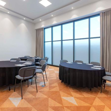 Hilton Garden Inn Guadalajara Airport El Zapote  Zewnętrze zdjęcie