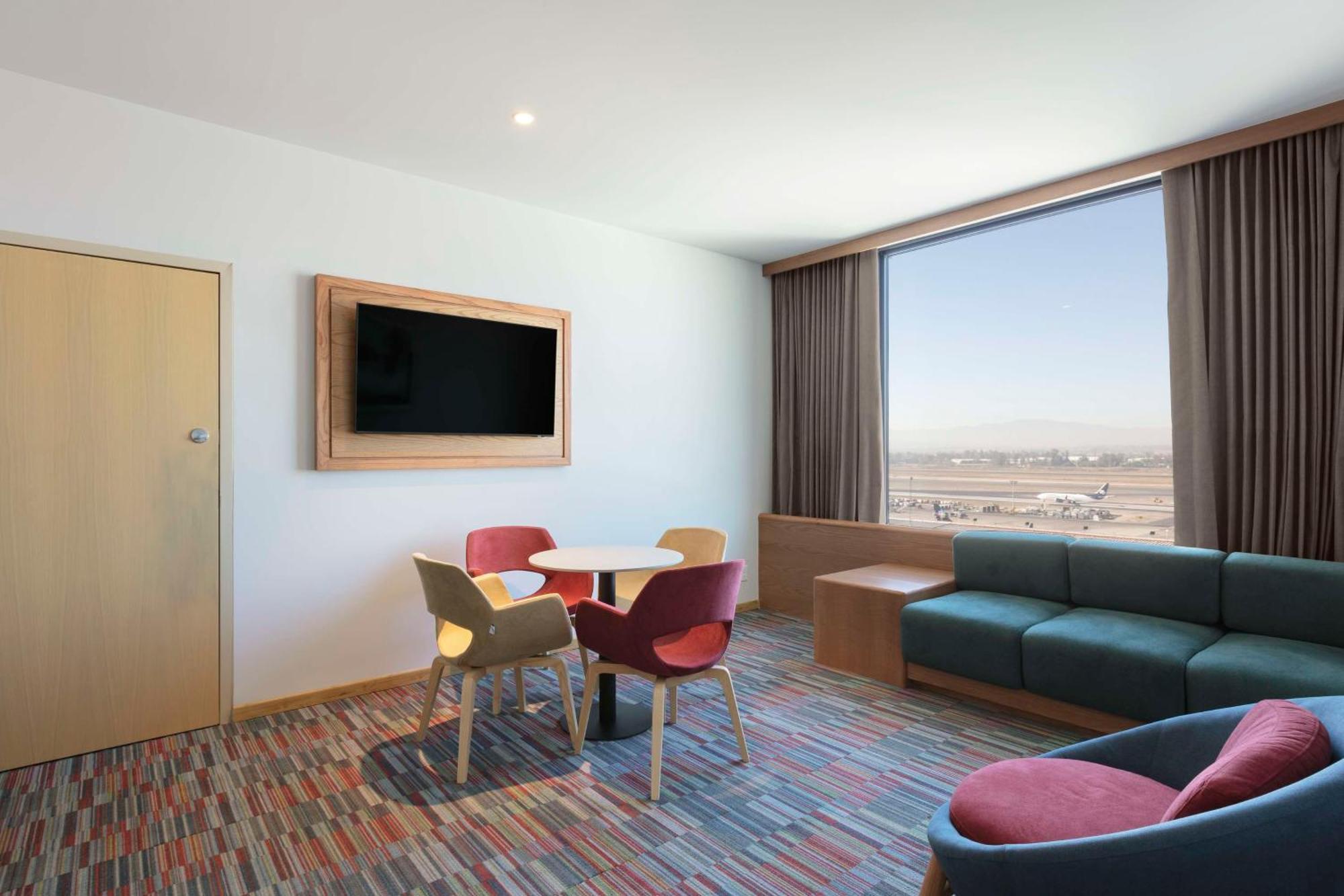 Hilton Garden Inn Guadalajara Airport El Zapote  Zewnętrze zdjęcie